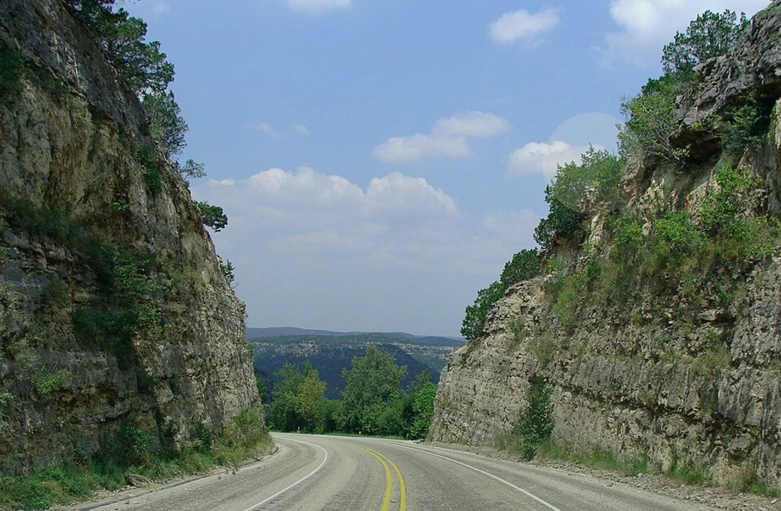 Texas title and closing preparation for How to Sell Land Without a Realtor in Texas